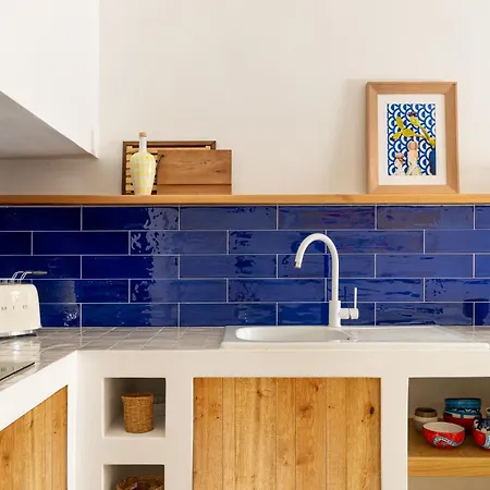 Tila, Jacuzzi, Patio, 4 Sleeps Capri