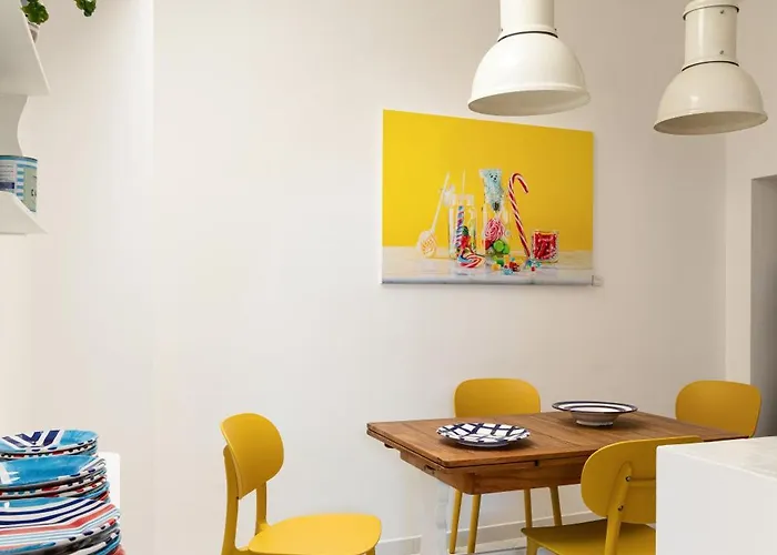 Tila, Jacuzzi, Patio, 4 Sleeps Capri