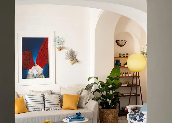 Tila, Jacuzzi, Patio, 4 Sleeps 別荘